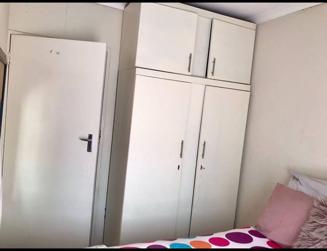 3 BEDROOM HOUSE FOR SALE IN MAHUBE VALLEY